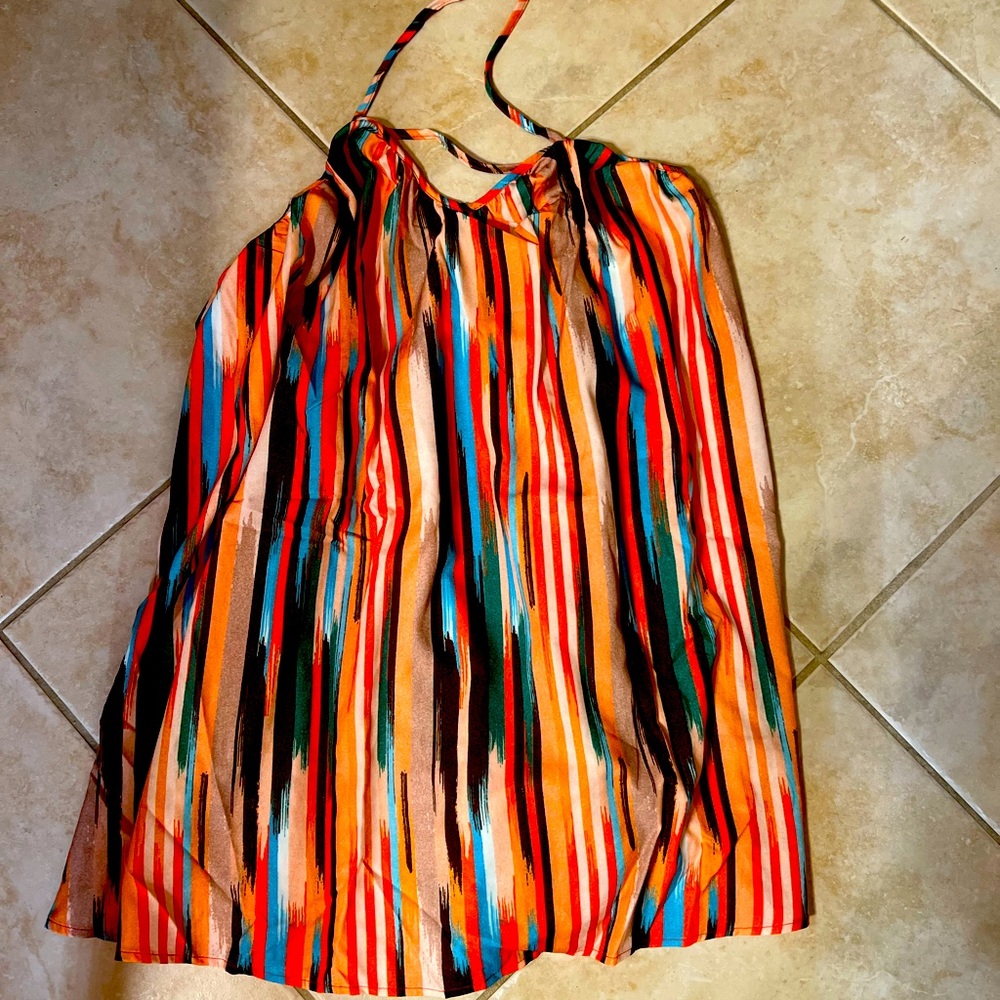 Brand new dress cute and flows